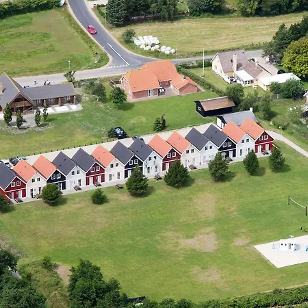 Feriehus 2 Person On A In Bl Vand